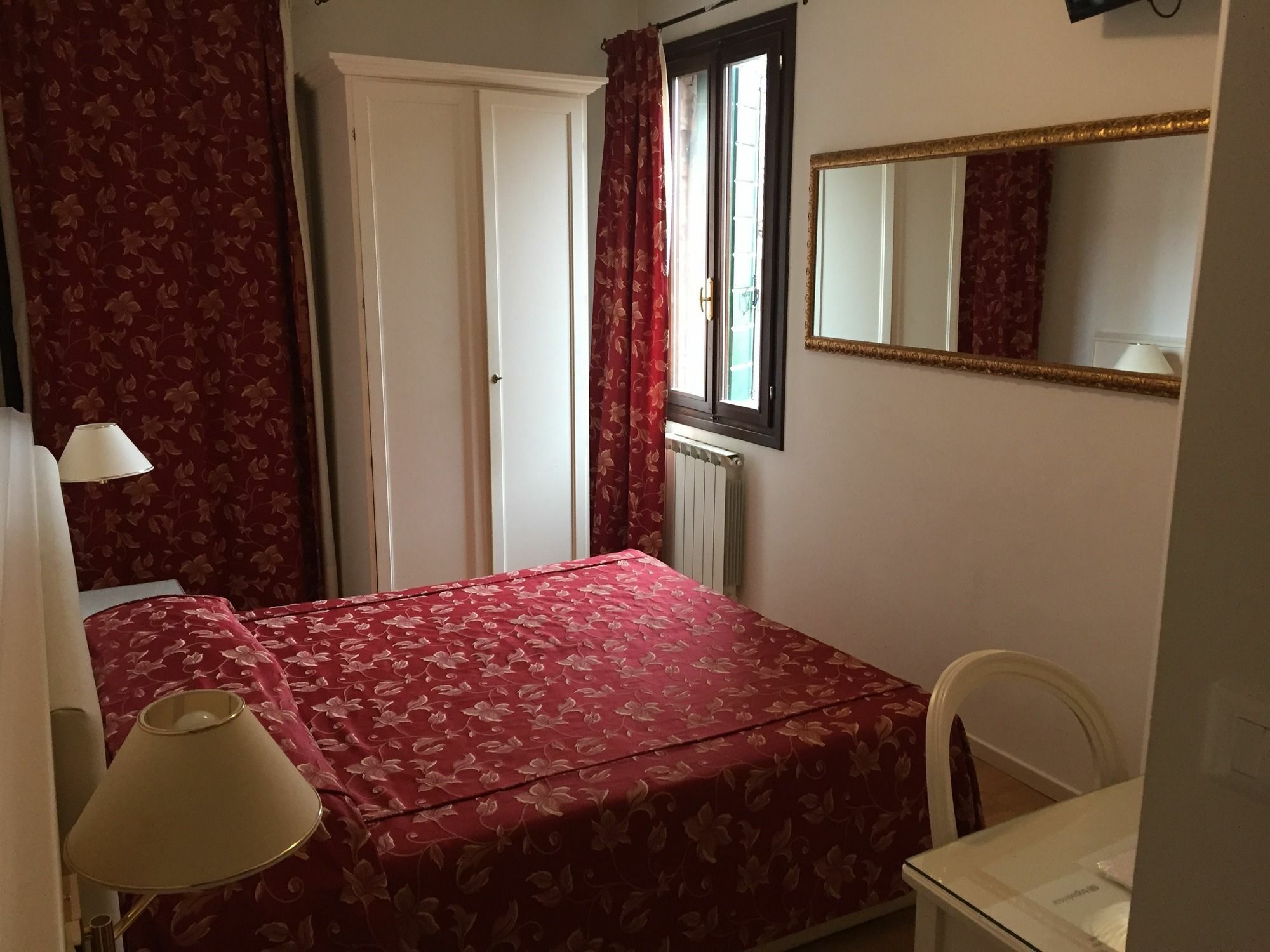 Albergo Ai Tolentini Venecia Exterior foto